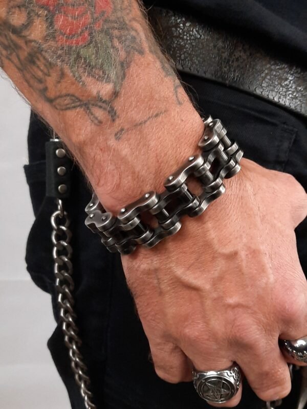 stainless steel oxidised motorcycle chain biker bracelet