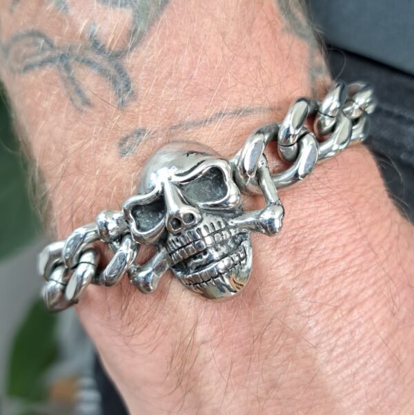 skull and crossbones biker bracelet stainless steel