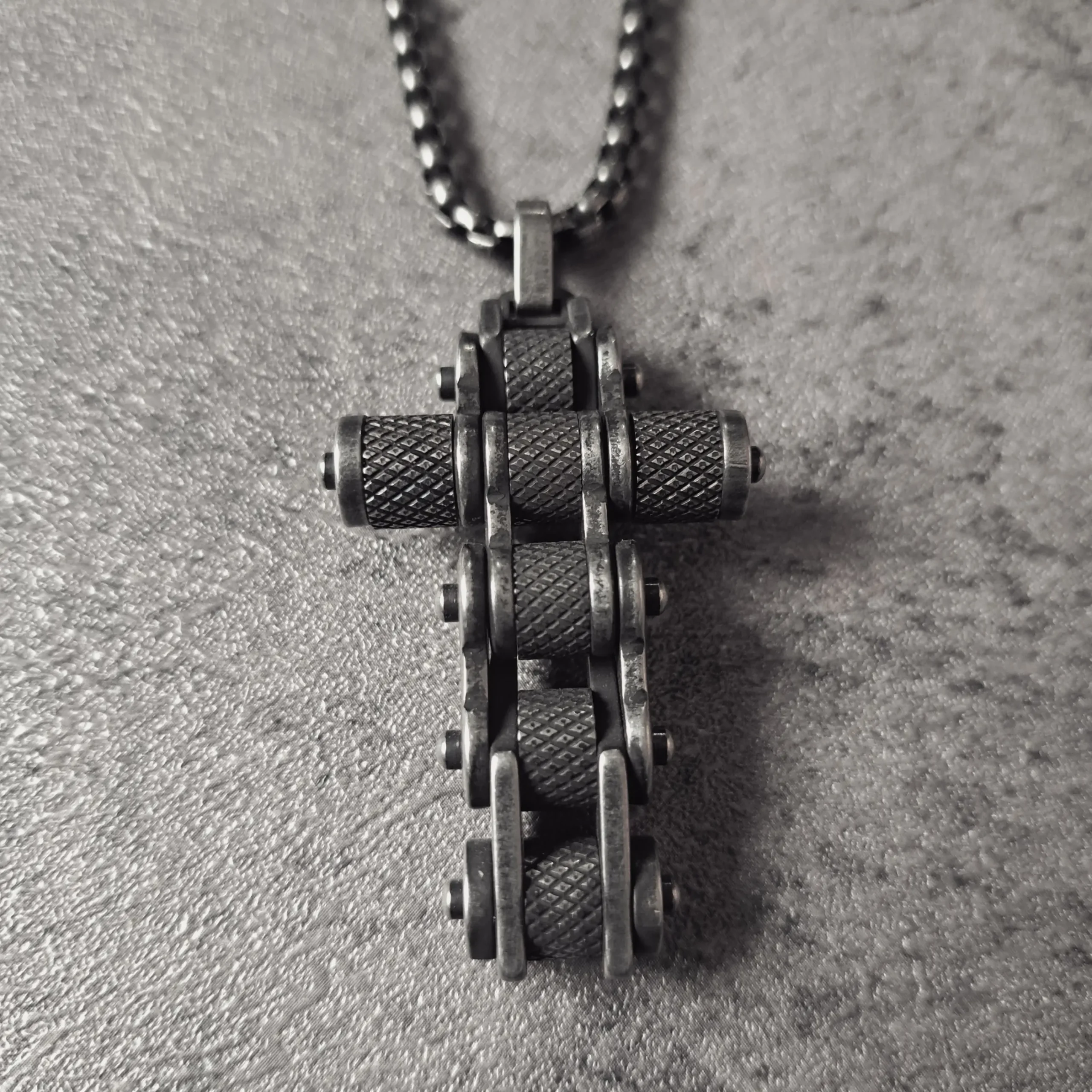 Motorcycle Chain Cross – 316L Stainless Steel Biker Pendant | RatRyder 1 Solid 316L stainless steel motorcycle chain cross biker pendant front view