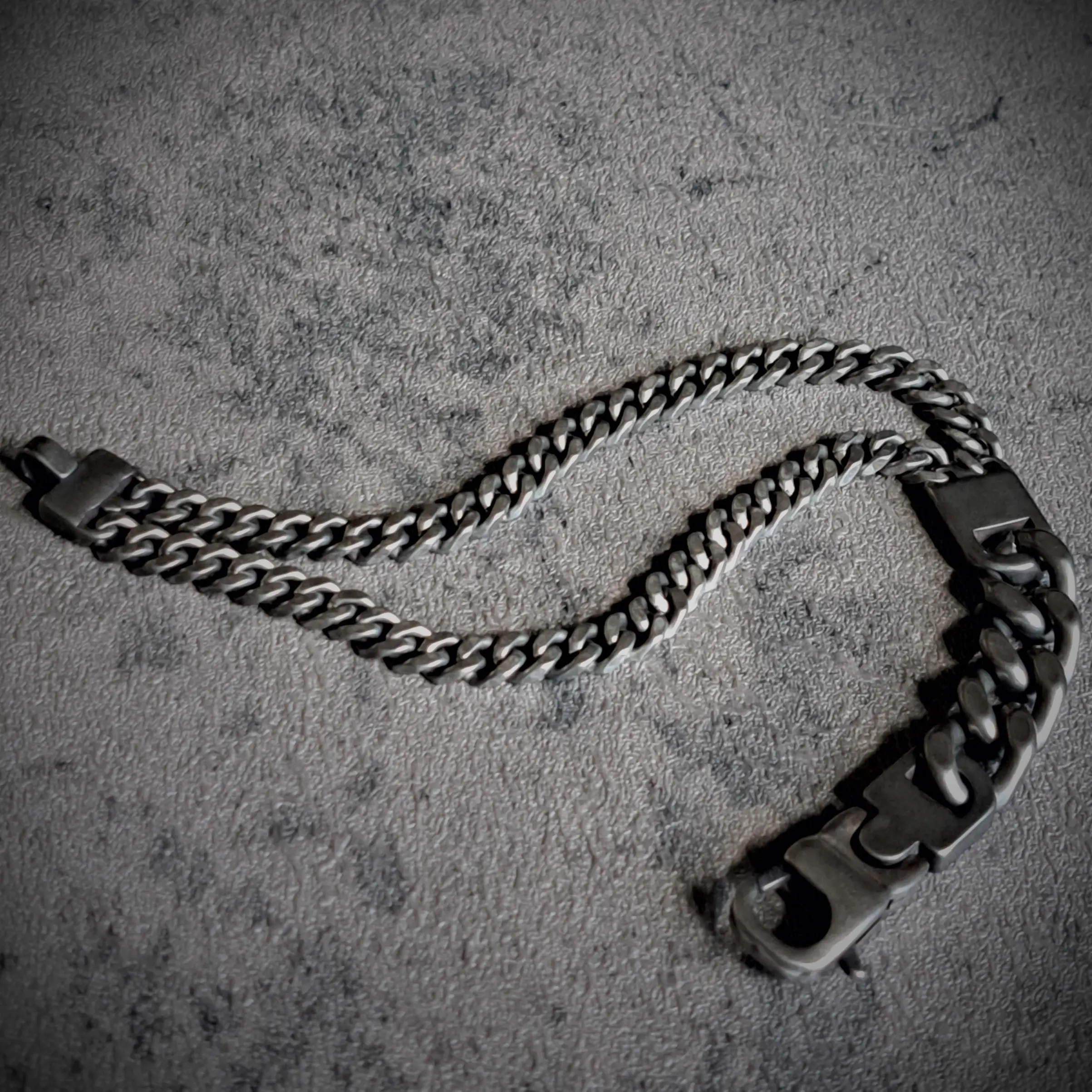 Double Curb Chain 316L Stainless Steel Bracelet – Antique Finish | Rat-Ryder 2 316L stainless steel double curb chain biker bracelet
